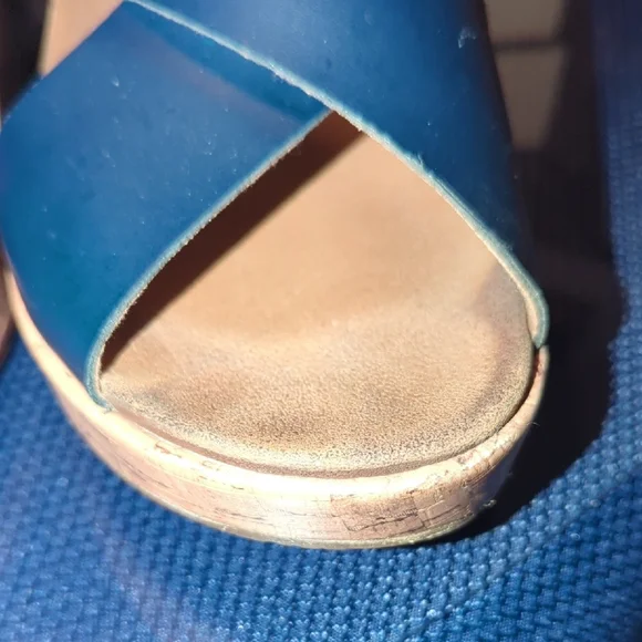 Clarks Black Leather Wedge Sandals - Picture 7 of 7